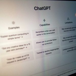 Подросток пользуется ChatGPT для уроков: вред, списывание или навык будущего